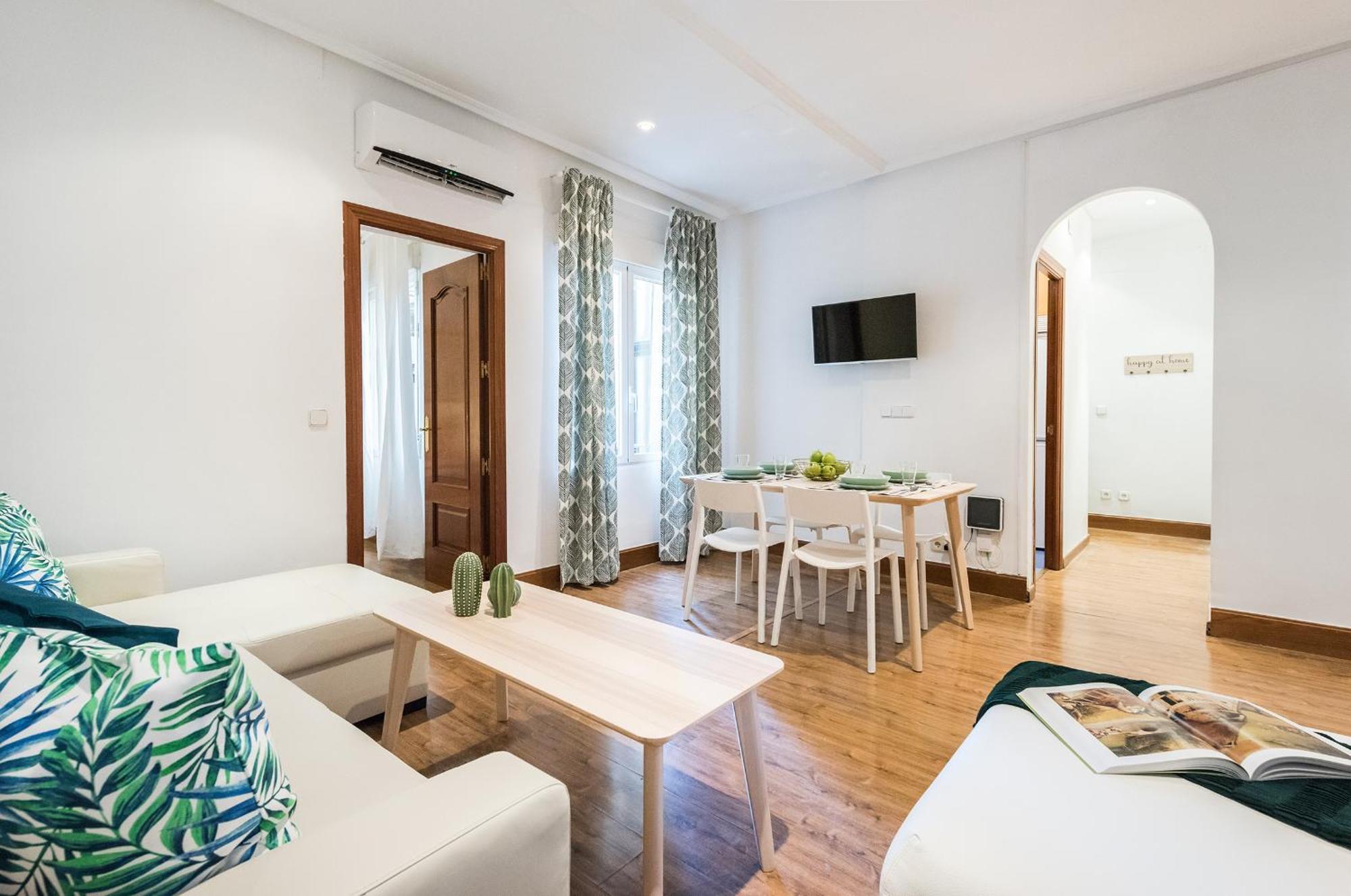 Lujosos Apartamentos En El Centro De Мадрид Экстерьер фото