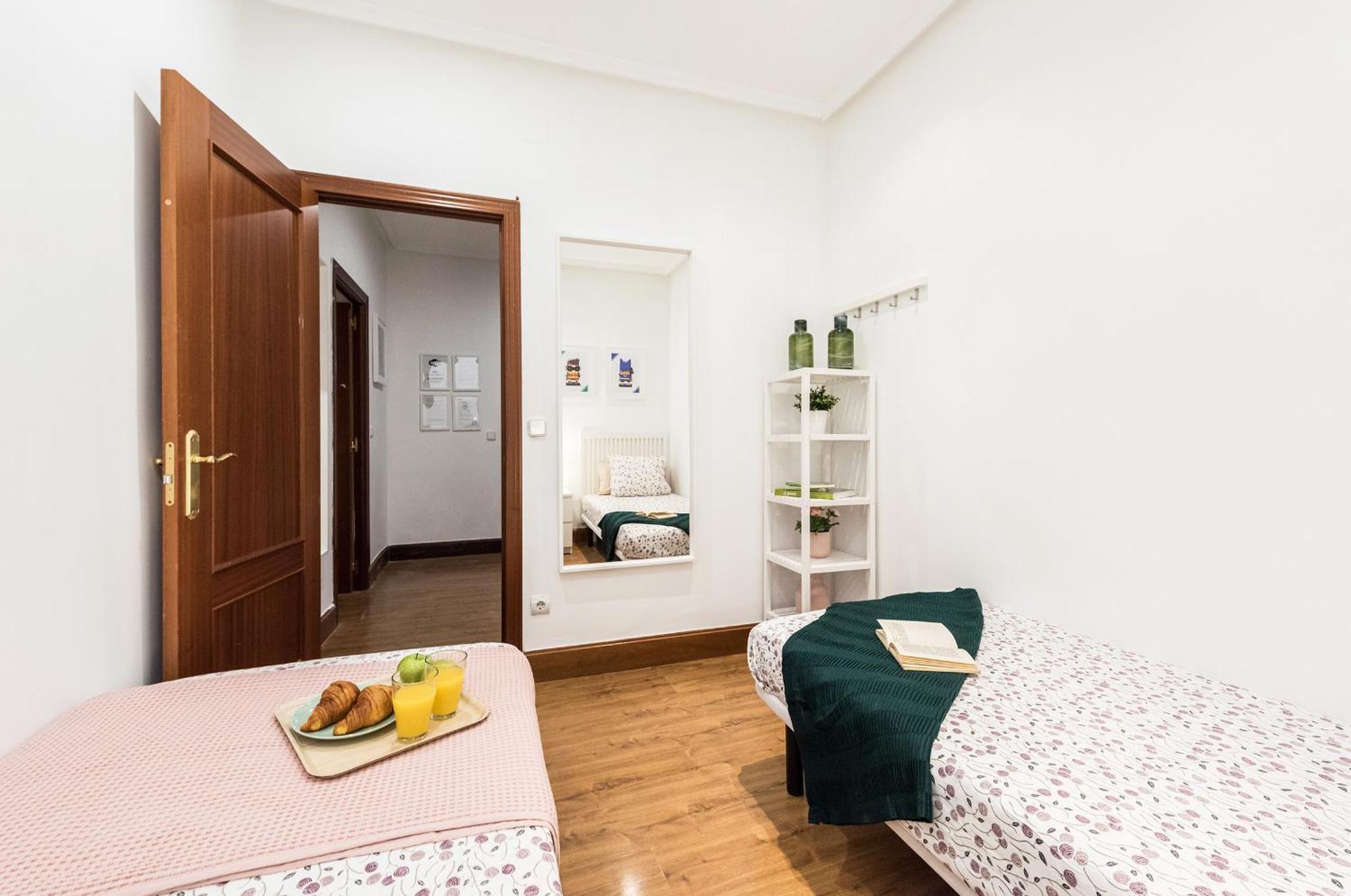 Lujosos Apartamentos En El Centro De Мадрид Экстерьер фото